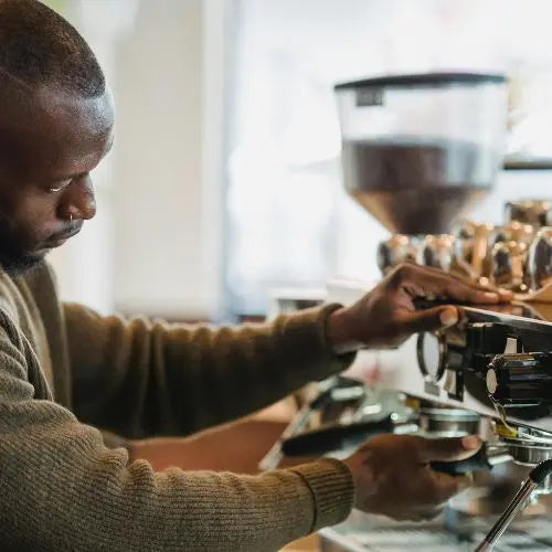 Comment préparer le café parfait au bureau